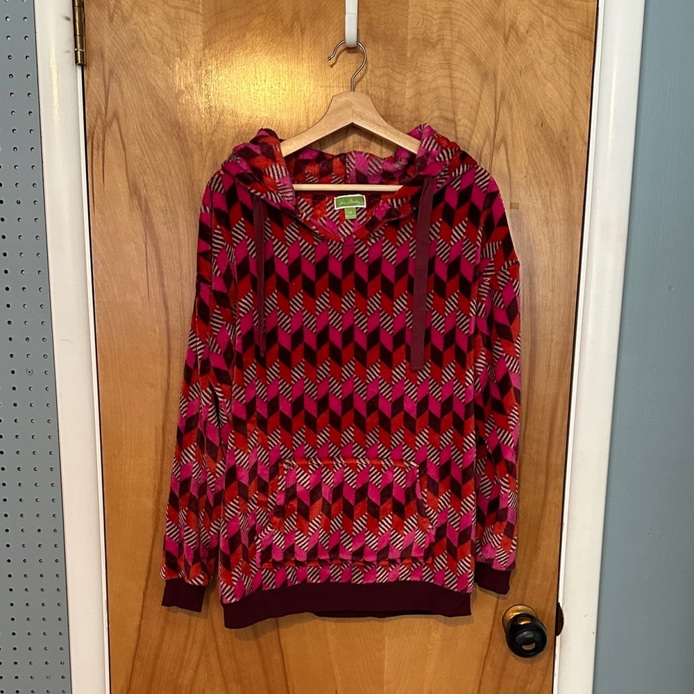 Vera Bradley Women's Hooded Geometric plush Sweater in Pink & Red
